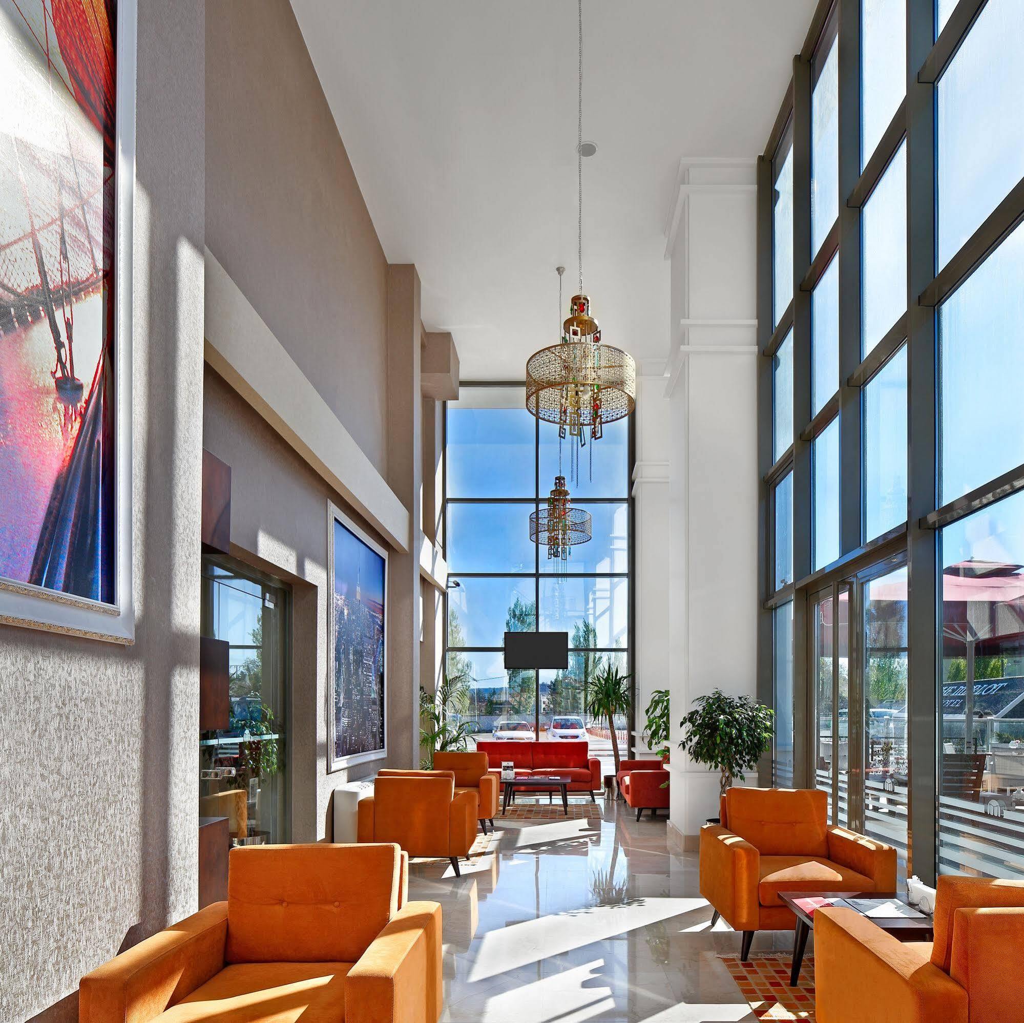 The Merlot Hotel Eskisehir Exterior foto